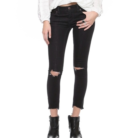 Free People Denim - Free People Destroyed Ankle Raw Hem Skinny Jean-Black-Size 26-Distressed
